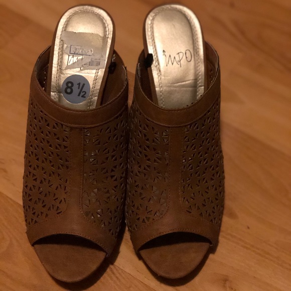 Slide-In Summer Heels - Picture 1 of 5